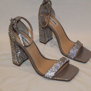 NEW STEVE MADDEN SILVER RHINESTONE BLOCK HEEL STRAPPY SANDALS‎ SIZE 10